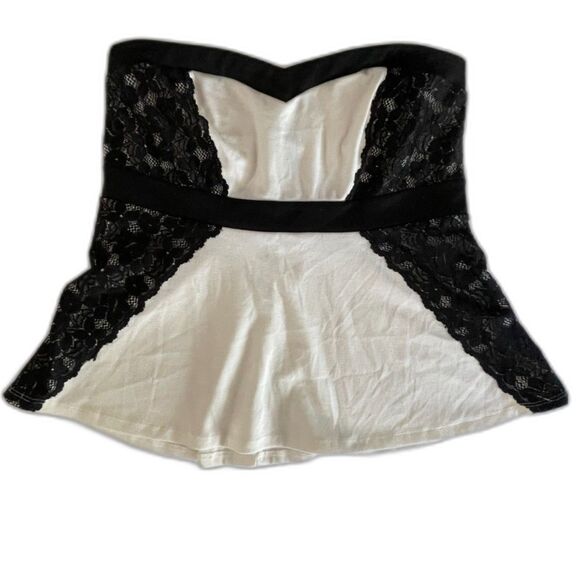 Torrid Black & White Lace Tube Top Sleeveless Shirt Blouse Size 2X - Picture 1 of 8